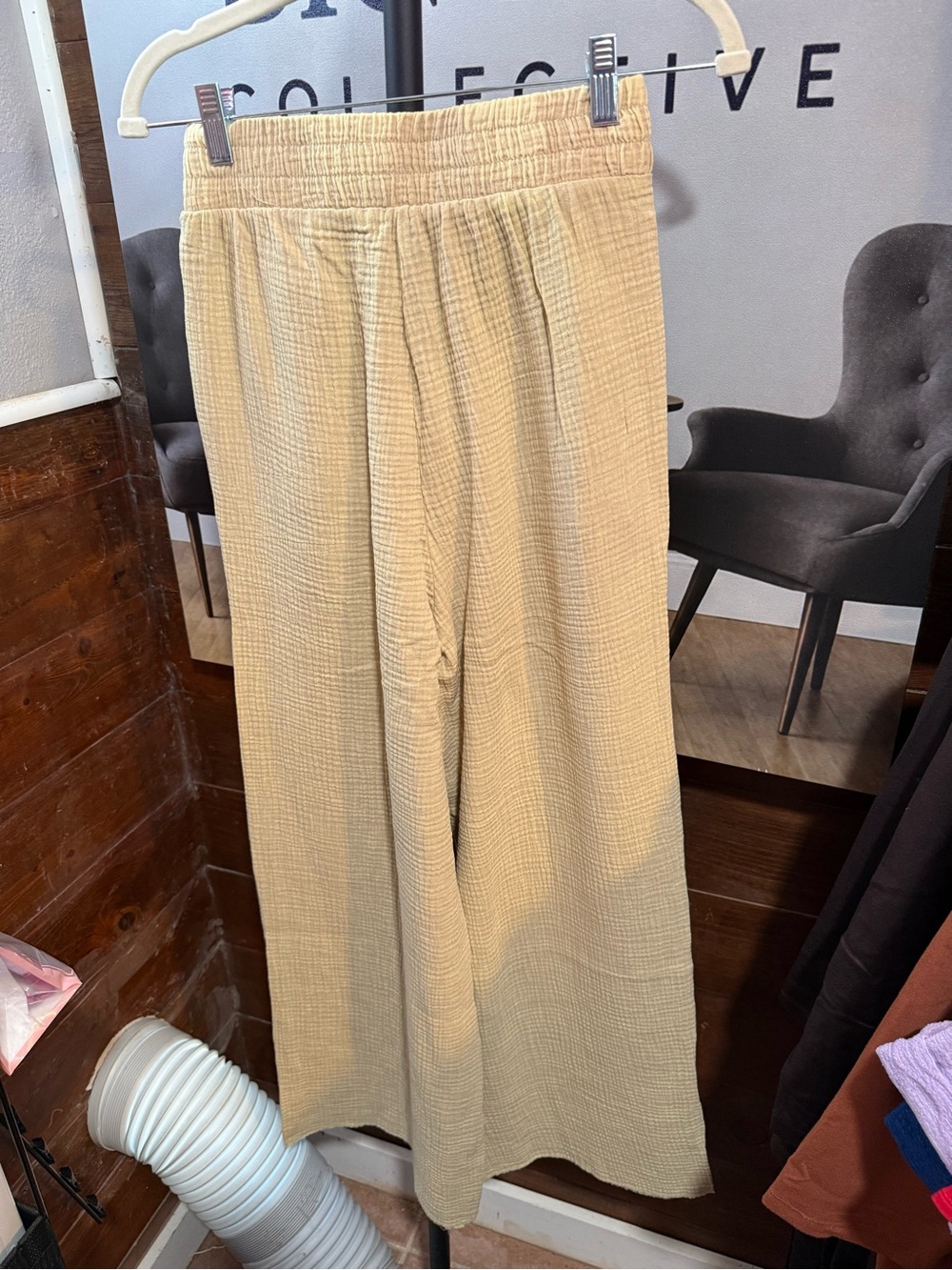Zenana Outfitters Beige Wide-Leg Textured Lounge Pants - Picture 3 of 3